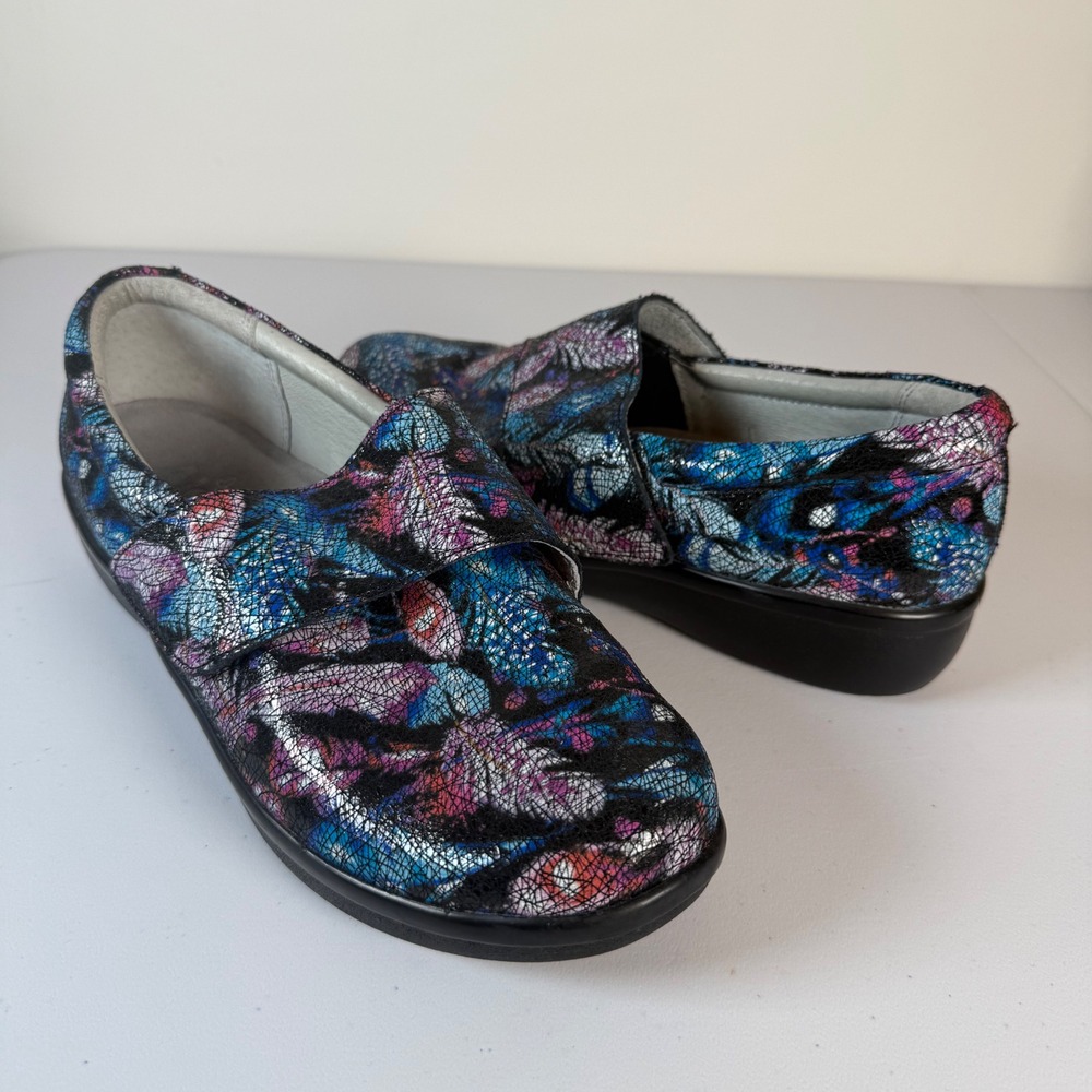 Alegria Laur-885 Top Strap Shoes Clogs Size 7.5 Metallic Leather Butterfly Print